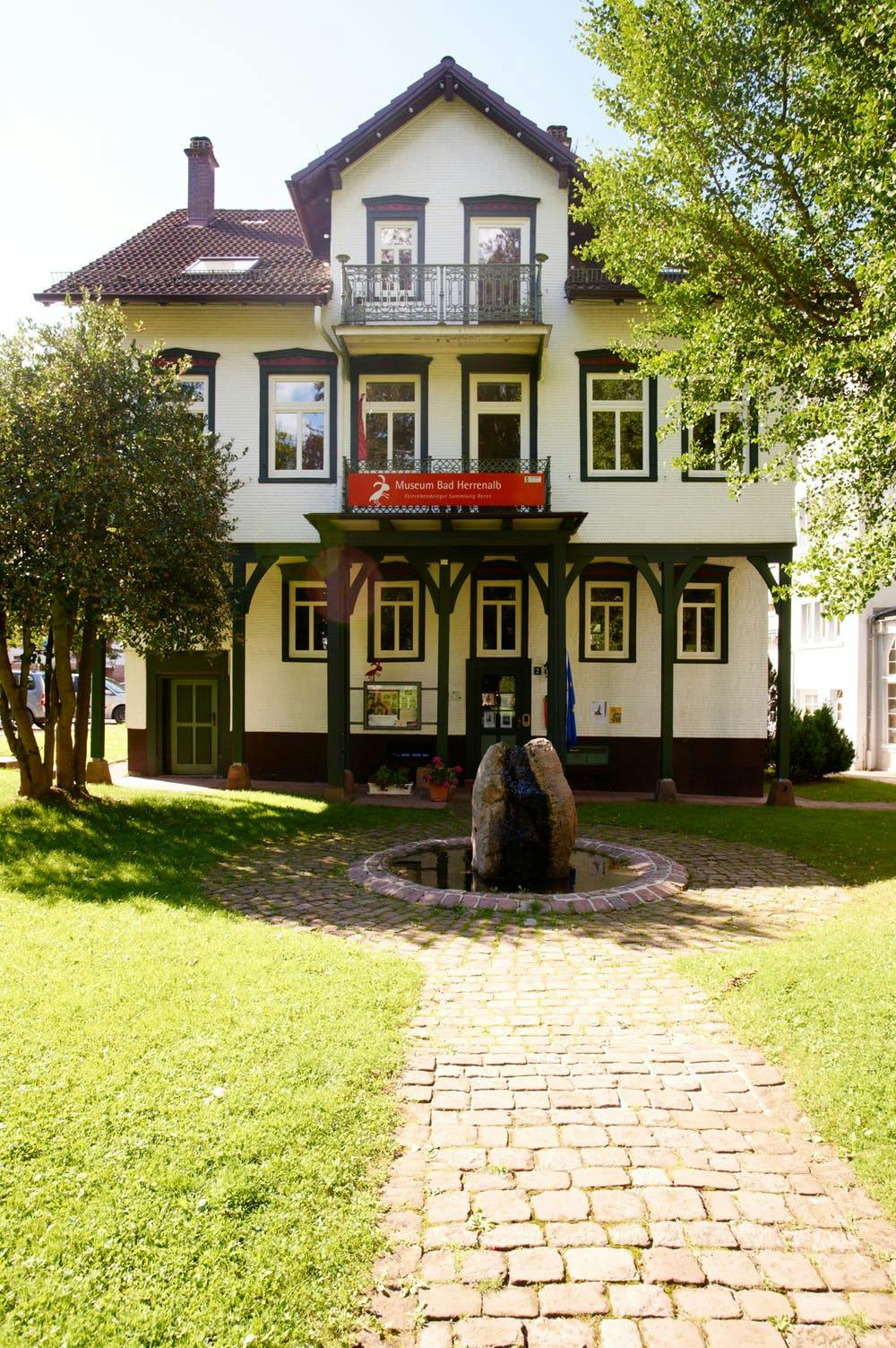 Am Museumstag steht das Thema „Dach“ im Mittelpunkt der Führungen durch Ziegelmuseum und Klosterviertel. © Tourismusgemeinschaft Albtal Plus e.V./Steffen Schmid