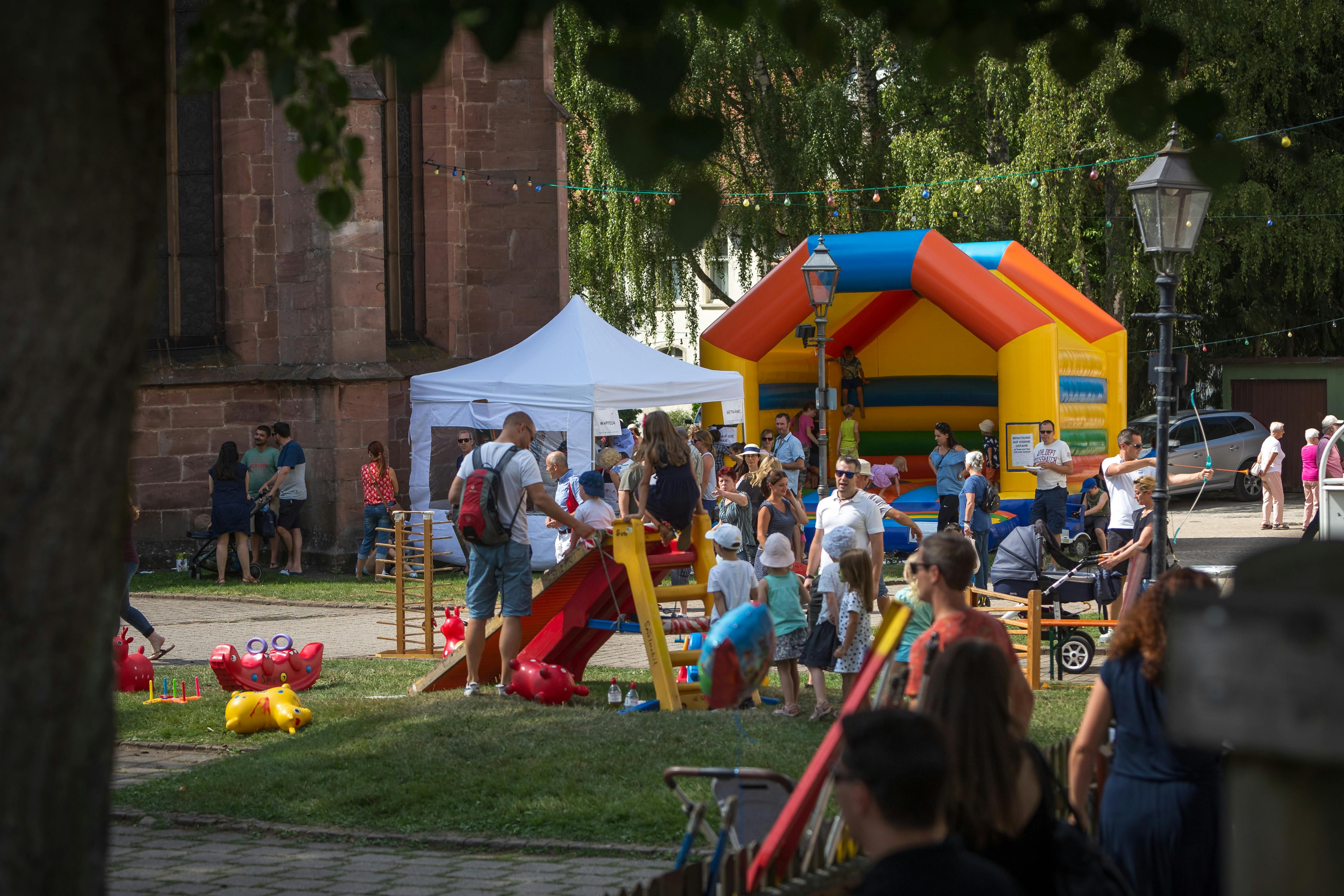 Mächtig was los beim Spielmobil @Tourismus und Stadtmarketing Bad Herrenalb
