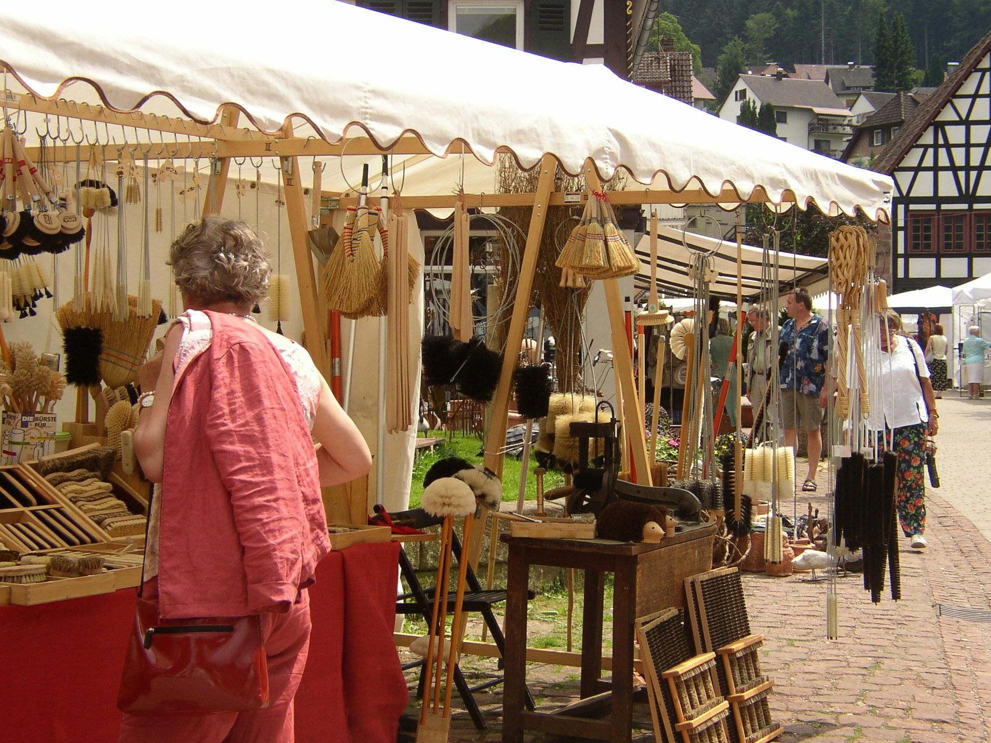 Marktflair im Klosterviertel © Tourismus und Stadtmarketing