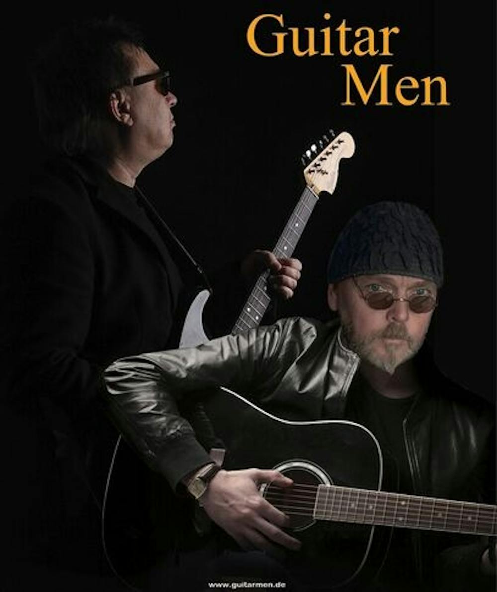 Freuen Sie sich auf das musikalische Talent des Duos Guitar Men und den Speisen in der Villa Lina.©Guitar Men